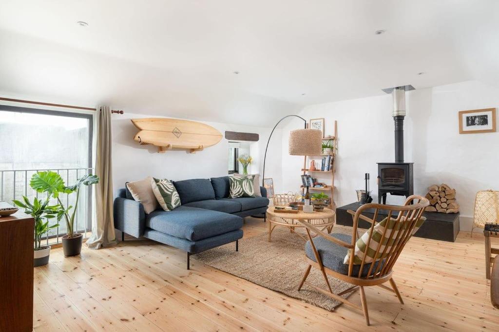 Porthcurno Barns, The Cart Lodge - Cosy Cottage, Walk To Porthcurno Beach, Pedn Vouder & Minack Theatre Пензанс Екстер'єр фото