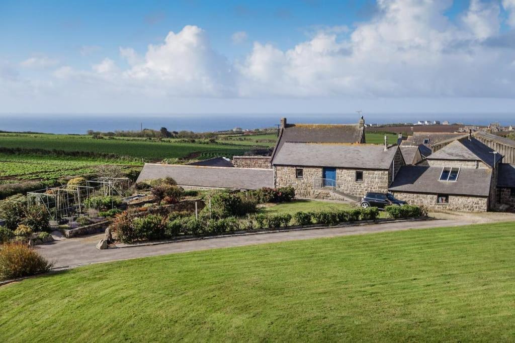 Porthcurno Barns, The Cart Lodge - Cosy Cottage, Walk To Porthcurno Beach, Pedn Vouder & Minack Theatre Пензанс Екстер'єр фото