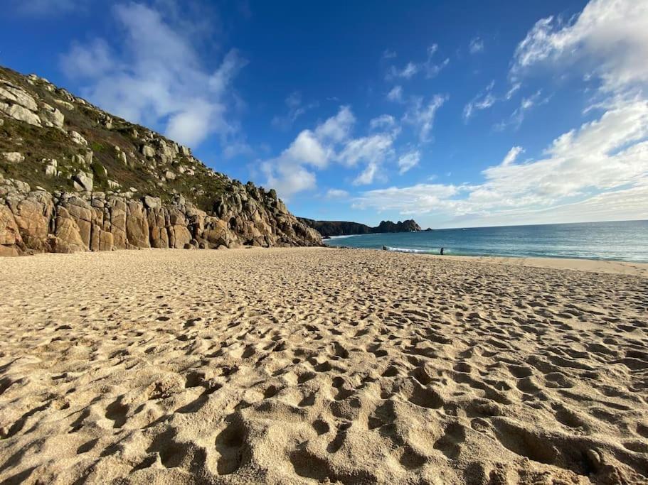 Porthcurno Barns, The Cart Lodge - Cosy Cottage, Walk To Porthcurno Beach, Pedn Vouder & Minack Theatre Пензанс Екстер'єр фото